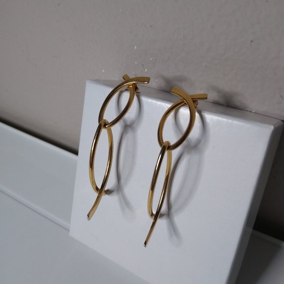 Vintage Metal Dangle Earrings - Picture 5 of 16